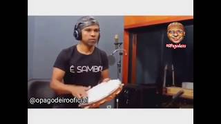 Alexandre Pires Gravando Percusso  O Pagodeiro