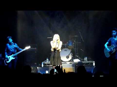 Hole // Take this longing (Leonard Cohen cover) // Brixton Academy