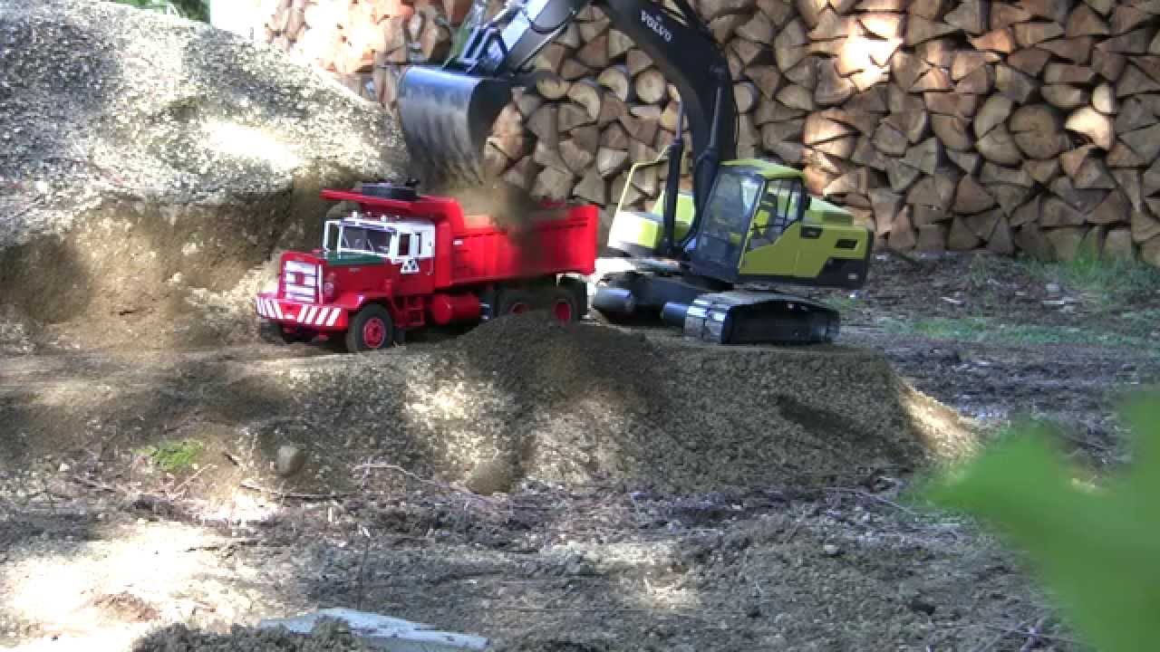 Loading and hauling in the pit II