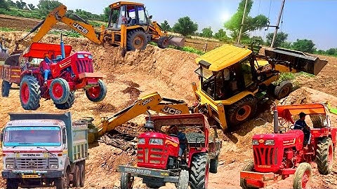 JCB 3dx Backhoe Loading Mud in powertrac euro 50 trector JCB Backhoe khudai #jcb #jcb3dx