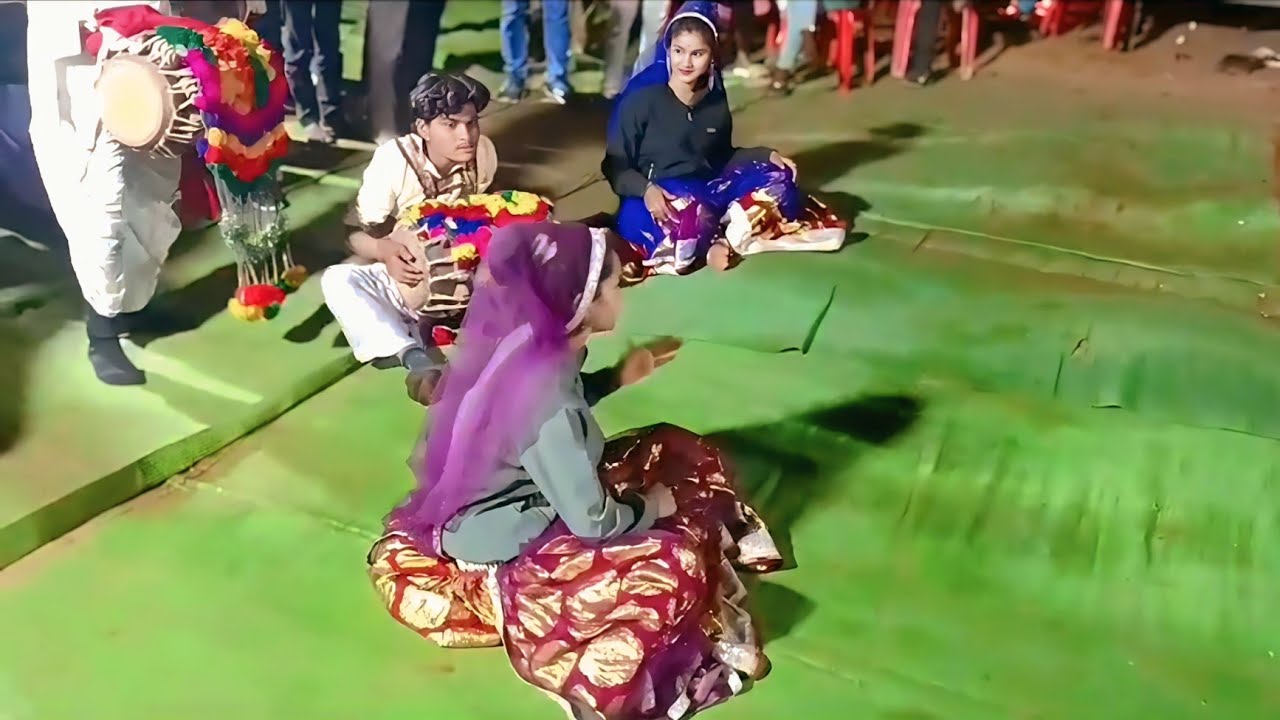 खड़ी राई नृत्य जबरजस्त बुंदेली डांस 🤗 बहुत सुंदर प्रस्तुति खड़ी राई नृत्य 😜