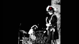 The White Stripes - Little Acorns. Live