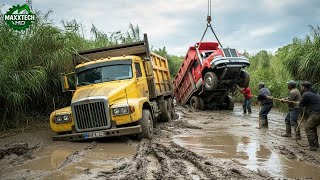 Dangerous Idiots Driving Fastest Truck & Heavy Machinery Fails #17