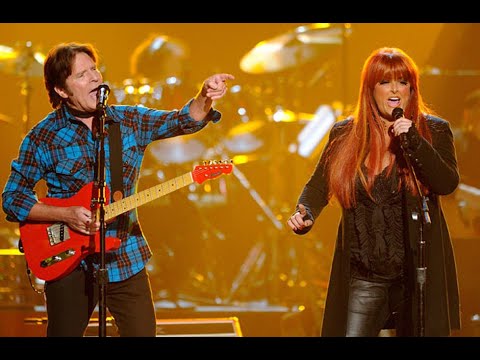 John Fogerty (Creedence Clearwater Revival) & Wynonna Judd Sing \