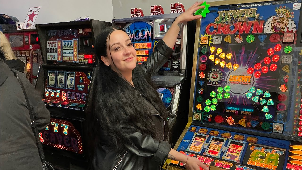 It’s Christmas at retro slots Blackpool part 1 of 2