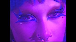 Niis - No Flowers (Official Video)