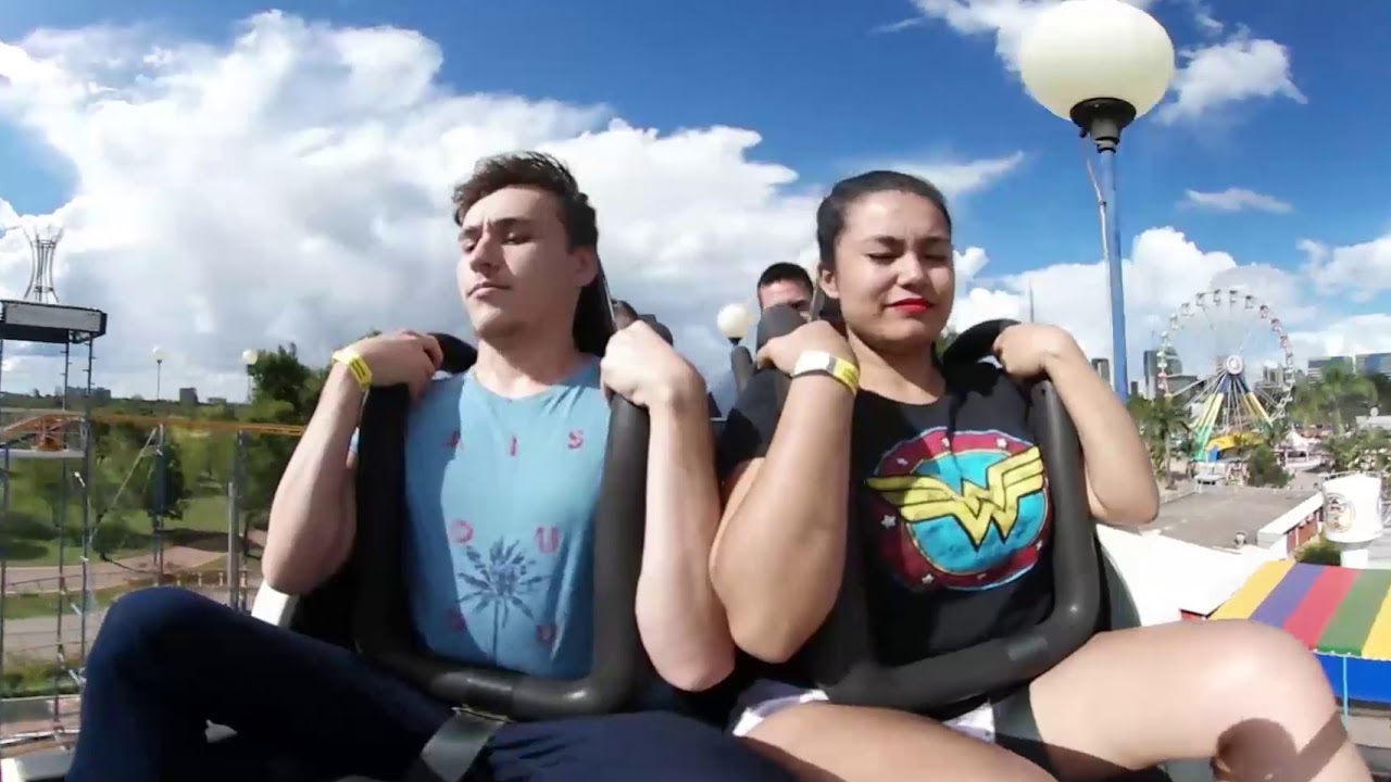 Colossus Loop- 360º Nicolândia - YouTube