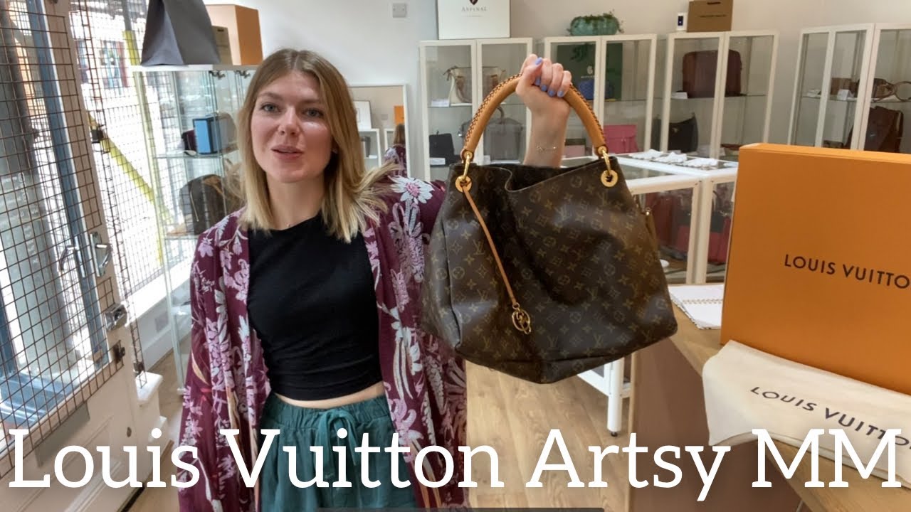 Review of the Redesigned Louis Vuitton Artsy MM 