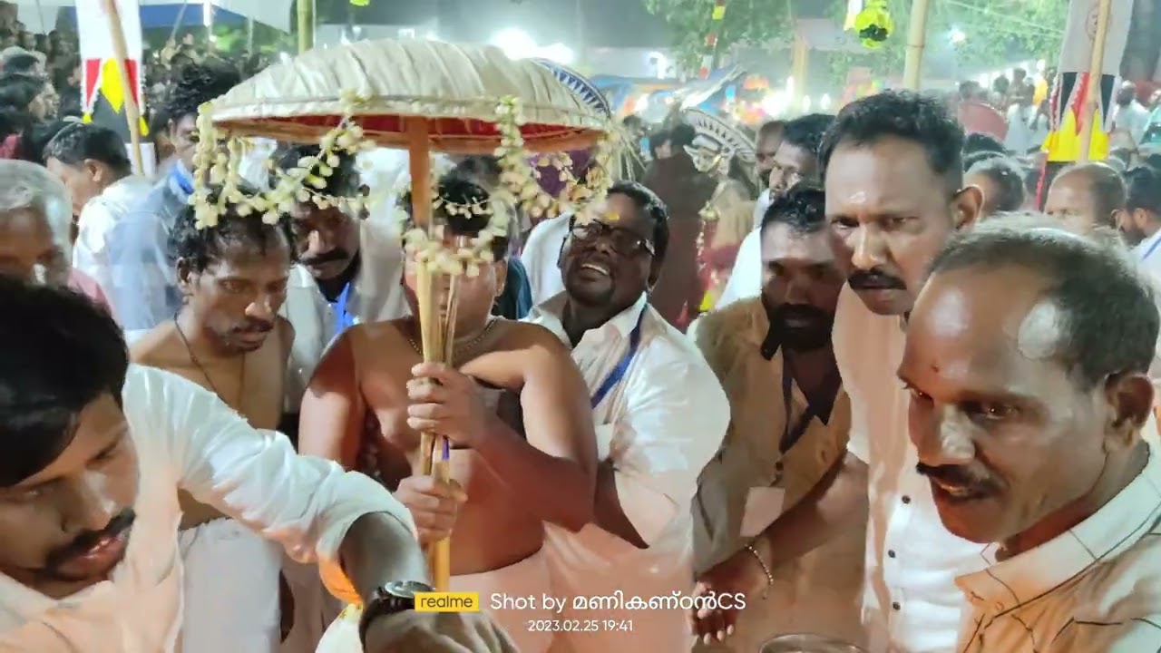 @ കുറുമാലിക്കാവ് ❤️ കുംഭ ഭരണി വേല 2023 പന്തൽ വരവ്❤️❤️     പുതുക്കാട് - തൃശ്ശൂർ.