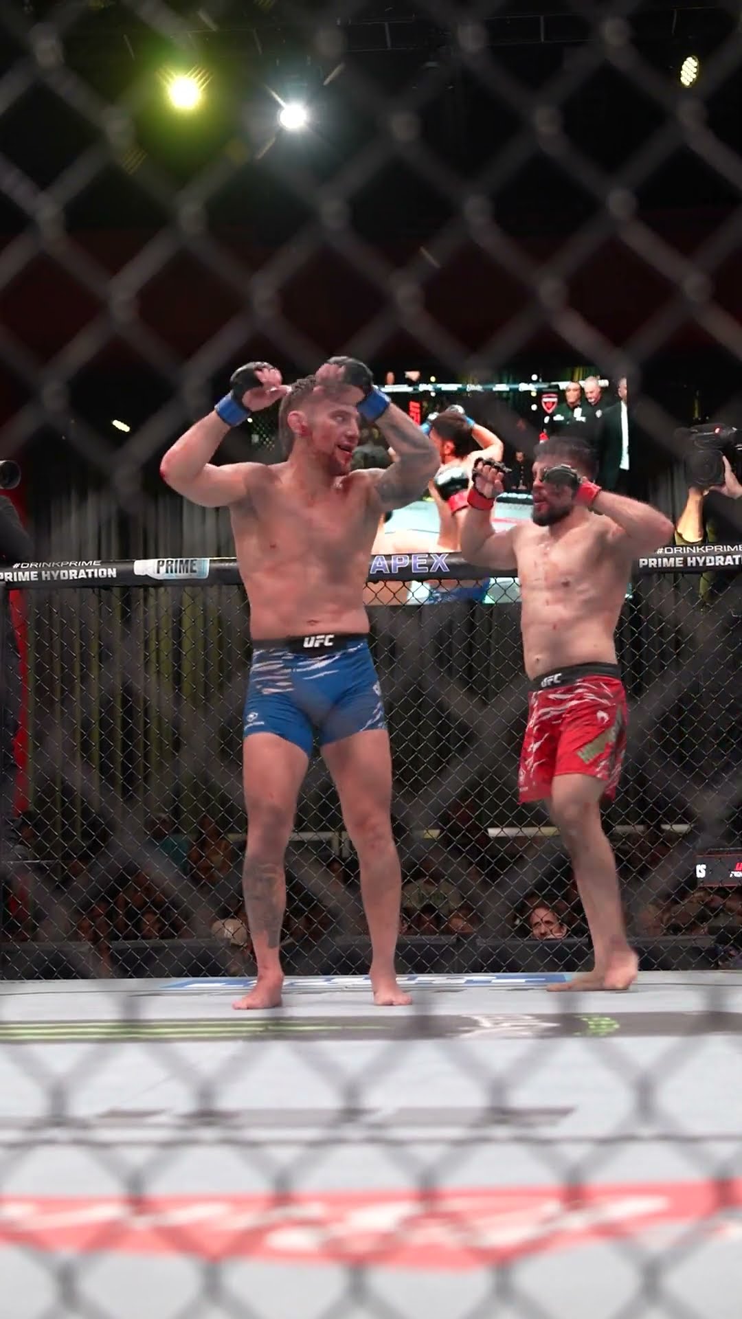 WHAT A FIGHT ? #UFCVegas103
