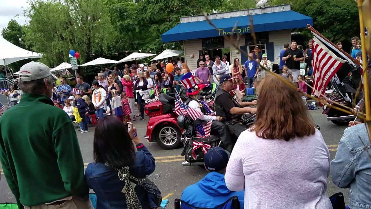 Kirkland 4th of July parade ( marine ) YouTube