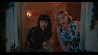 Betty And Veronica Get Caught Looking At Archie Naked Barchie Riverdale 7X06