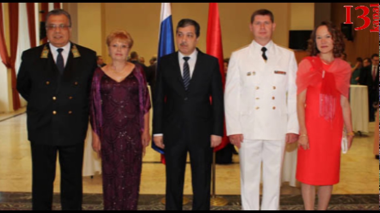 Жена дипломата