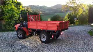 Trattrice agricola con pianale di carico Goldoni Transcar 40 SN MR.