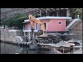 Buldožerom srušen restoran Albanca koji je napao turiste