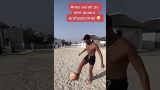 Anas qui joue ￼￼aux foot😳😍