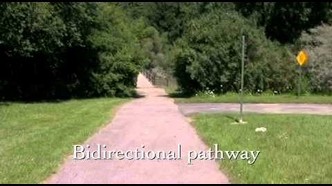 How wide is a Canadian cycle path?