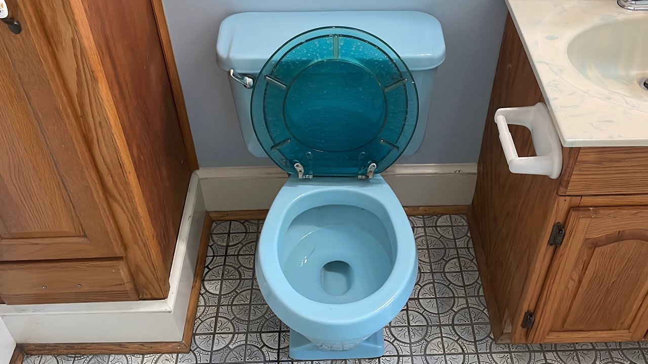 1970-80s Twilight Blue Eljer Emblem Toilet