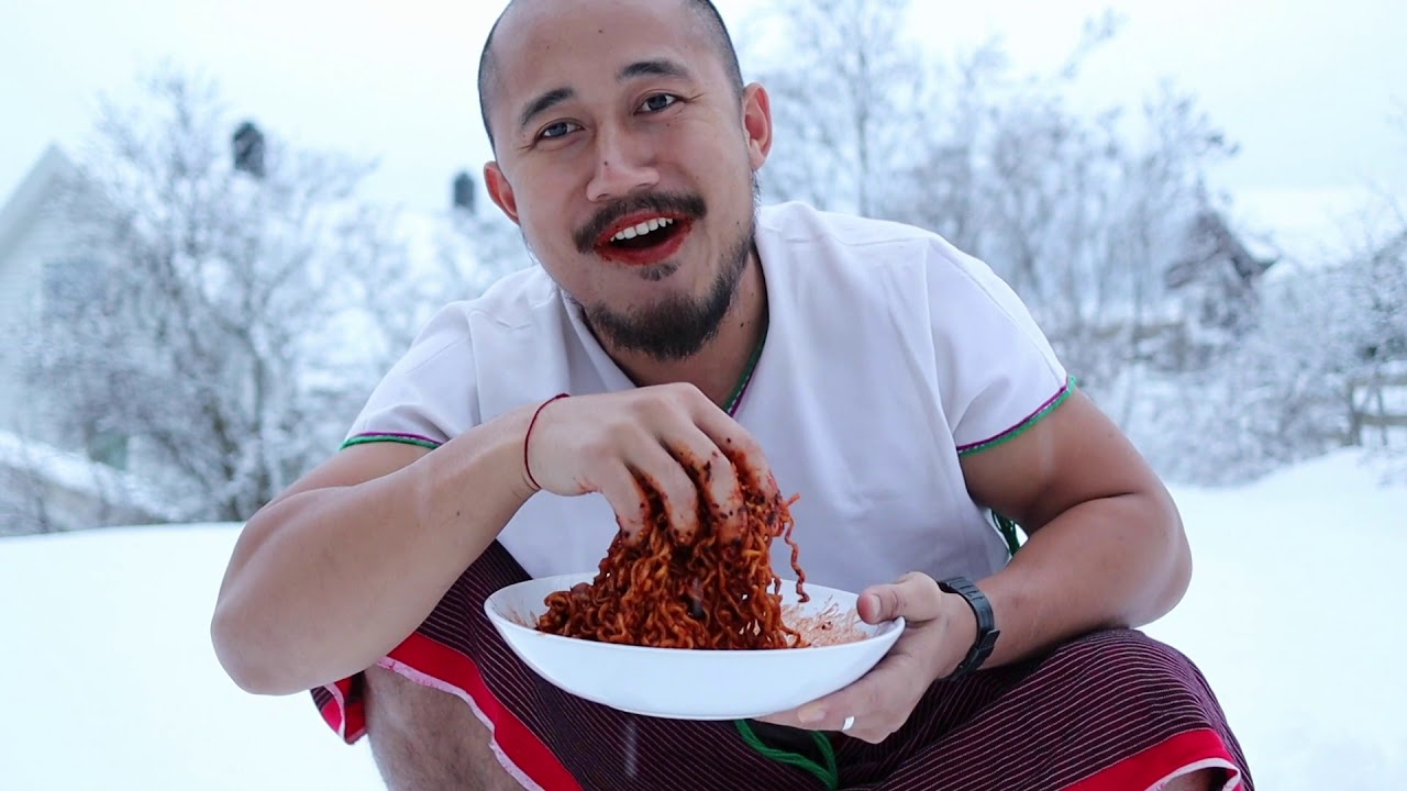 KOREAN SPICY NOODLES IN THE SNOW - For Joh Law Eh