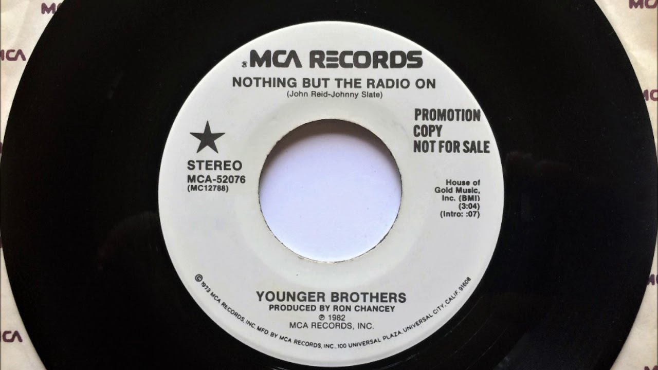 邦楽 When I was young,I'd listen to the radio Nothing But The Radio On , Younger Brothers , 1982 - YouTube