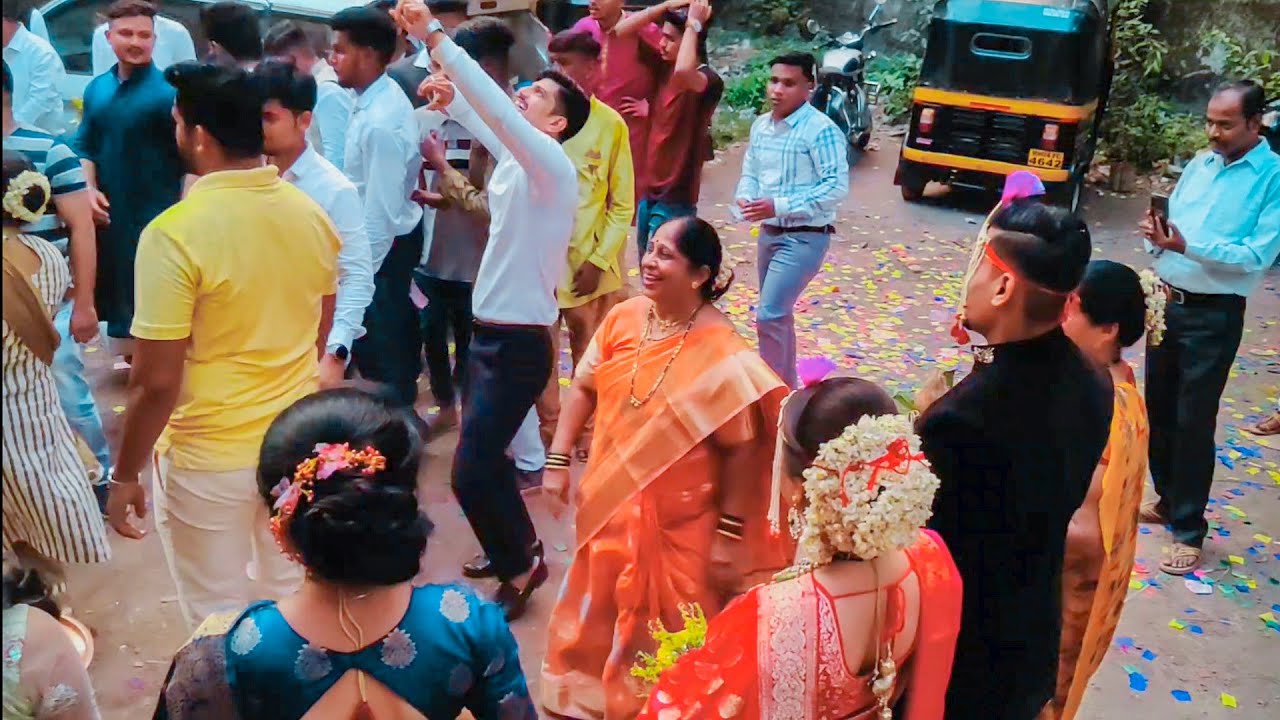 AT UMESH NAGAR NEAR AMOK SIDHI LUCKY MUSICAL GROUP VARAT CALL DOMBIVLI WEST