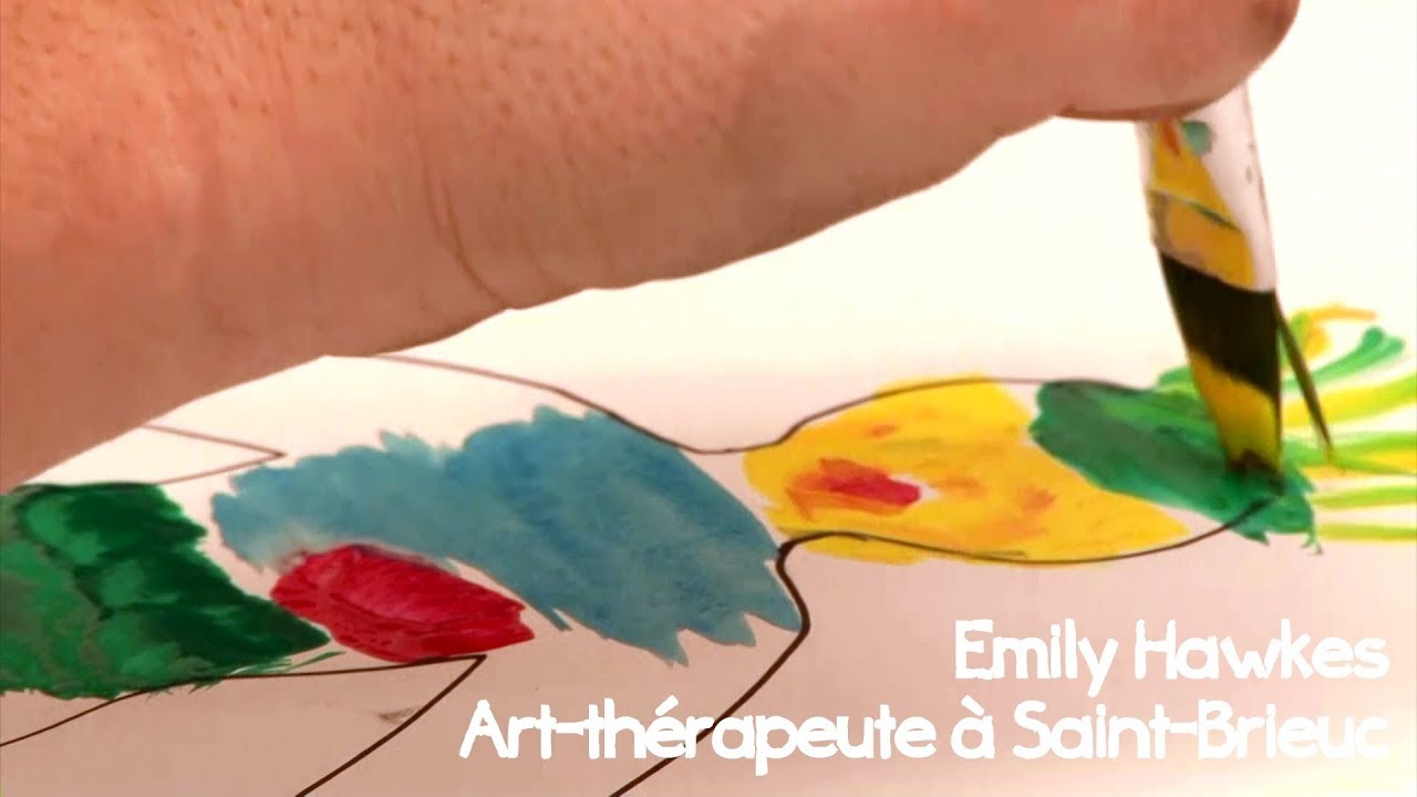 Dans l'atelier d'Emily Hawkes, art-thérapeute à Saint-Brieuc (22)