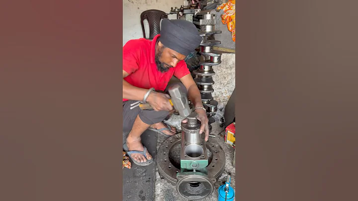 How to sleeve fitting Volvo engine #shortsfeed #automobile #toyota #repair #jcb #excavator #mining