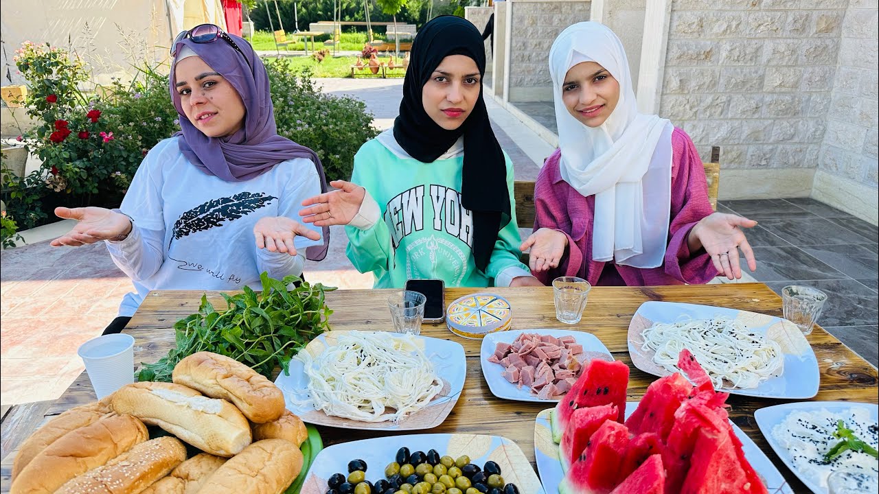 روتينا الصباحي بلمزرعة اجواء بتجنن🙈🌹