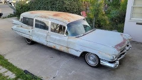 1959 Cadillac Miller-Meteor Futura Duplex Limousine Style Hearse Ambulance Combination Interior