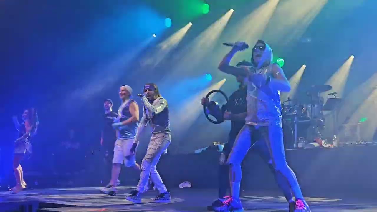 Portion Boys (feat. Erika Vikmanin bändi) - Sierralla Nevadaan / PikkujouluCircus 18.11.2023 (live)