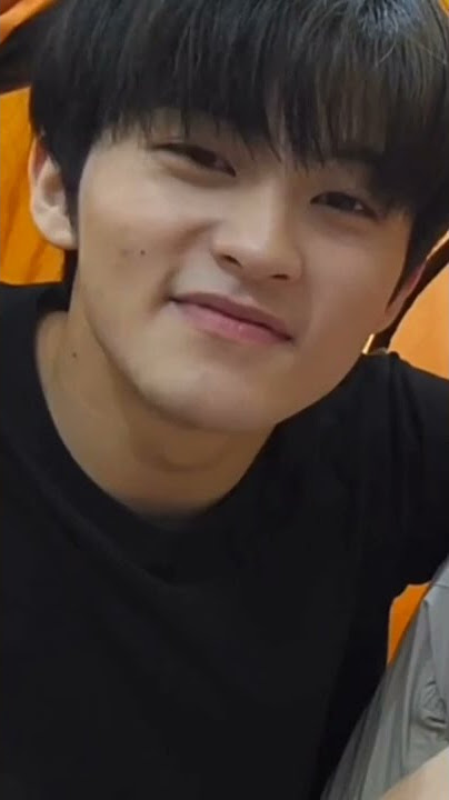 kamu kenapa sini cerita hehe #mark #nct #marklee arklee