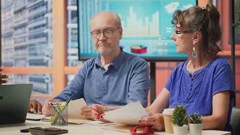 Bức tranh tín dụng với dư nợ đạt 17,2 triệu tỷ đồng, cùng dòng vốn ngân hàng chảy vào các lĩnh vực