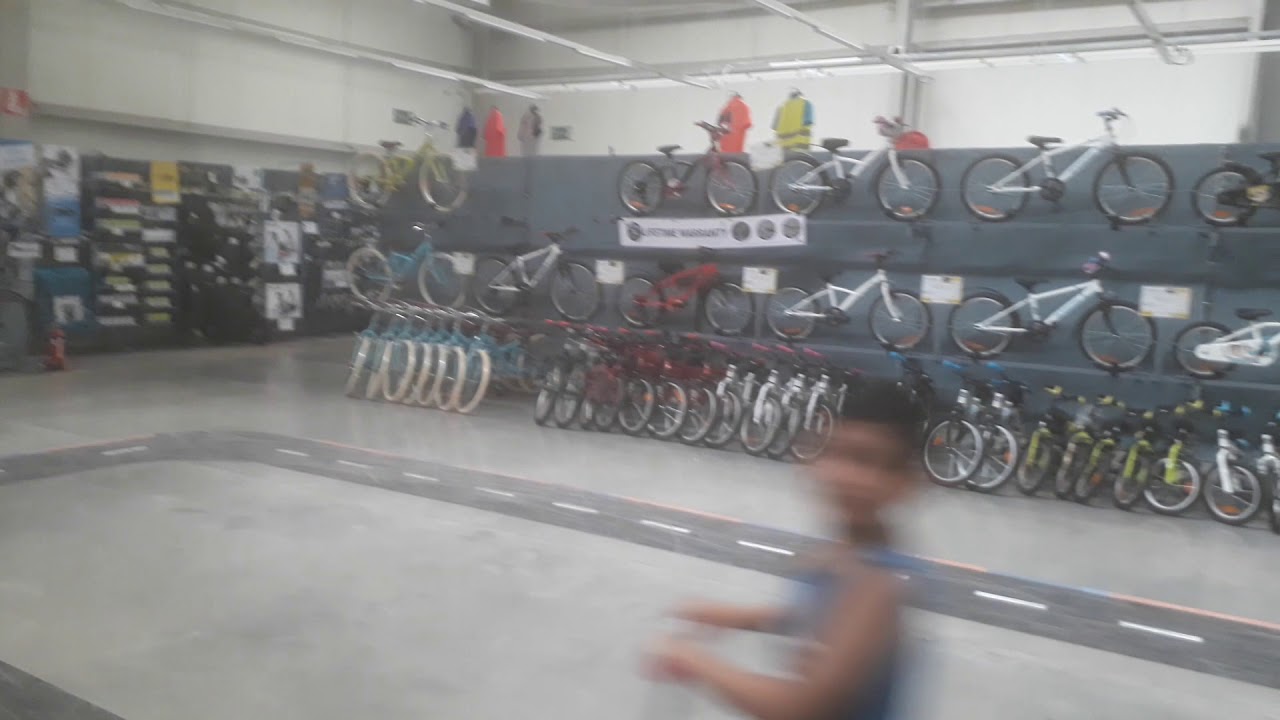 decathlon motera