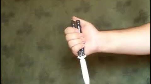 Balisong Instructional : "Ice Pick Spin"