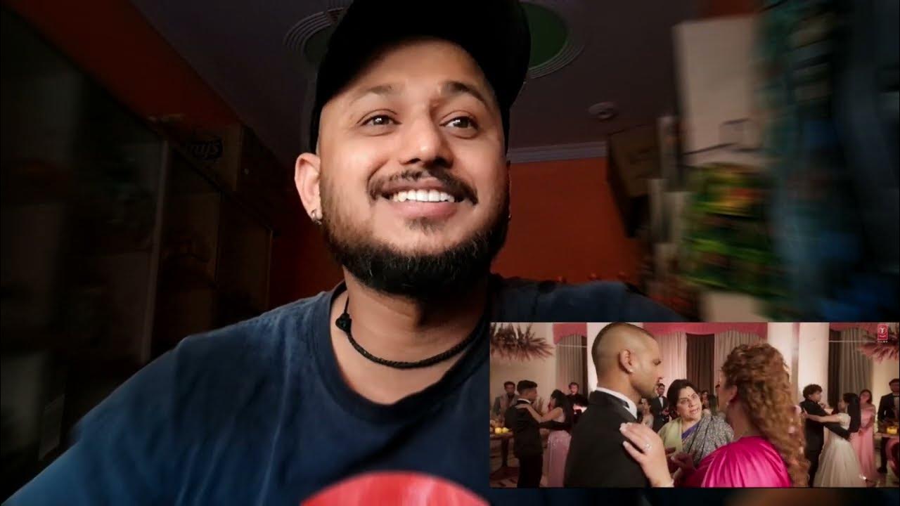 Double XL Trailer REACTION REVIEW YouTube double-xl-trailer-reaction-review-youtube