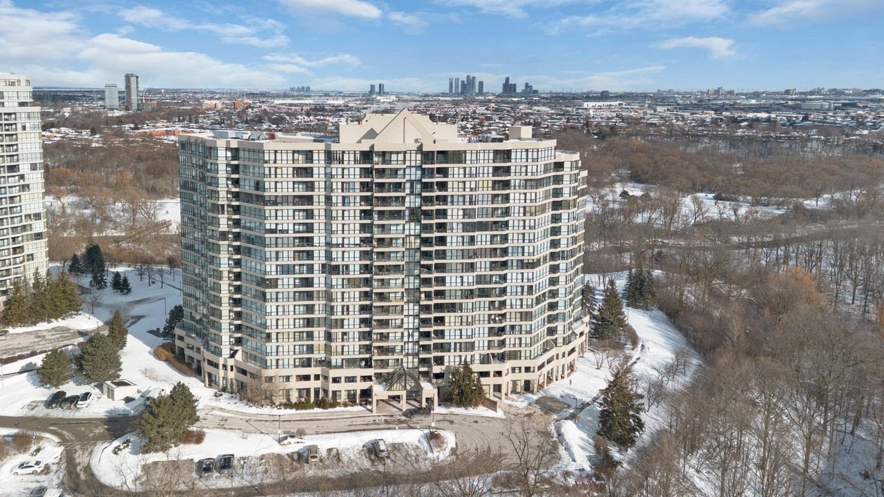 5 Rowntree Rd, Etobicoke , ON