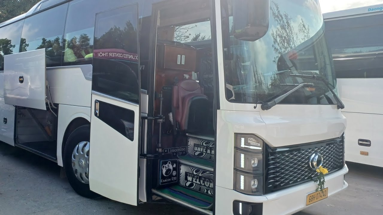 68H-074.40 công ty du lịch Zoom Travel (Thaco Cruizer 120-47) full tập