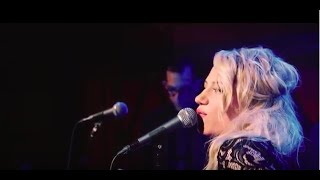 Video thumbnail of "Lucy Woodward - I Don't Know (LIVE)"