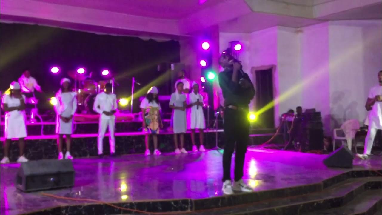 Benson Ken worshipping intensely at Extreme Praise 2023 YouTube