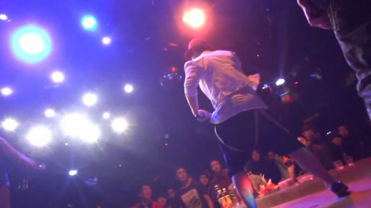 Sleduj Chicos Band - Rumours Club Show (China, Beijing) na YouTube Sleduj Chicos Band - Rumours Club Show (China, Beijing) na YouTube