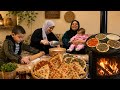 رجعت الشتوية مناقيش لبنانية على صوببا الحطب بطعم الريف الأصيل