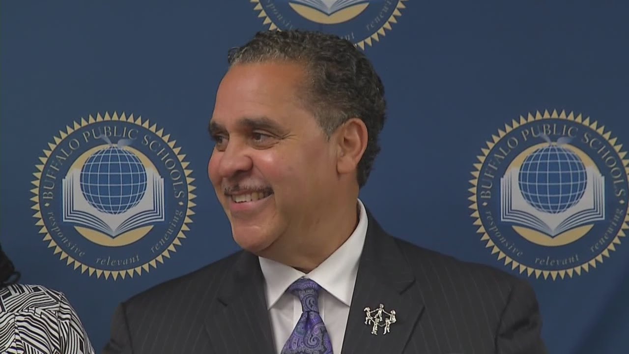 Dr. Kriner Cash gets unanimous vote