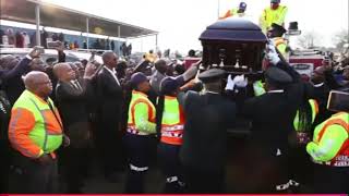 Download Lagu U-PS SB Gumbi Useyobekwa Endlini Yakhe Yokugcina 😢. MP3 Download Lagu U-PS SB Gumbi Useyobekwa Endlini Yakhe Yokugcina 😢. MP3