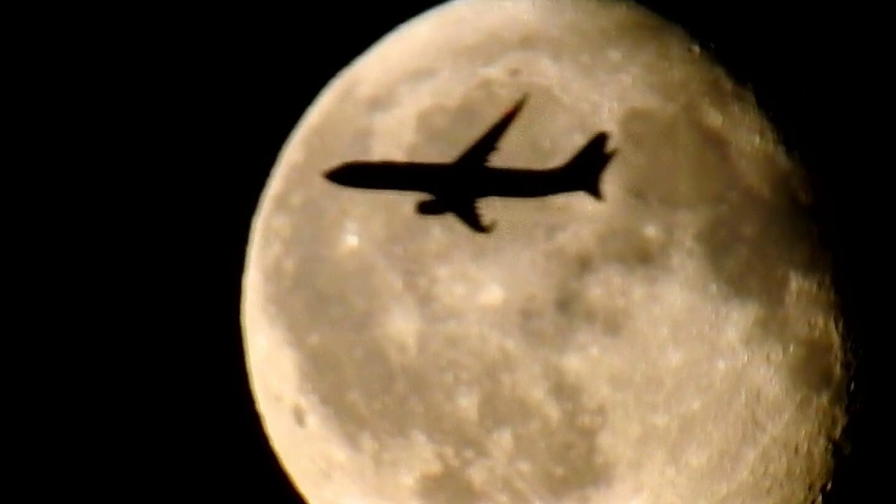 Photobombed moon 10 aug 2017