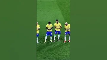 برازيلي واسمر برقصا سمبا رقصة نيمار وفنيسوس وباكتيا البرازيل مشهورة بلرقص 