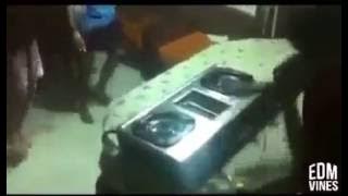 Aksi Lucu DJ Kompor