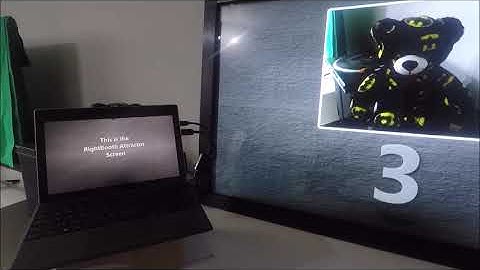 RightBooth on a Surface Pro 4 Tablet with 2 Touchscreens covering an Extended Desktop