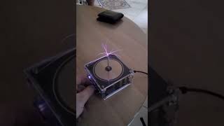 Eric&#39;s new toy - Tesla Coil!