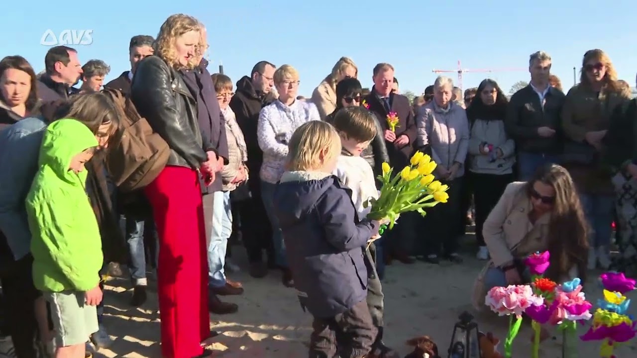 Wake voor Raul brengt 300 mensen samen aan Houtdok