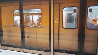 港鐵港島線 M-train A101-A166離開北角站二號月台
